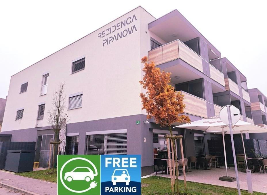 Stunning New Apartment With Free Parking Near City Centre Lublaň Exteriér fotografie