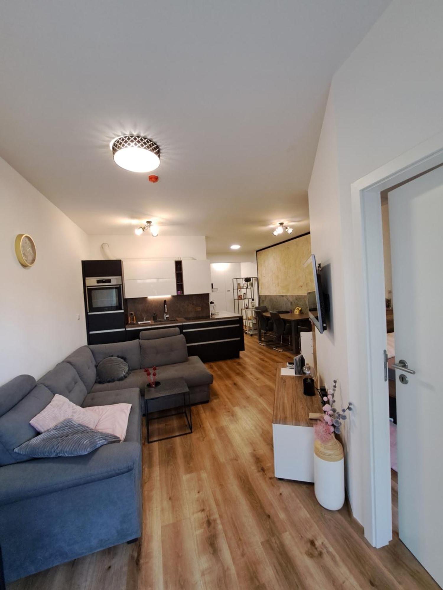 Stunning New Apartment With Free Parking Near City Centre Lublaň Exteriér fotografie